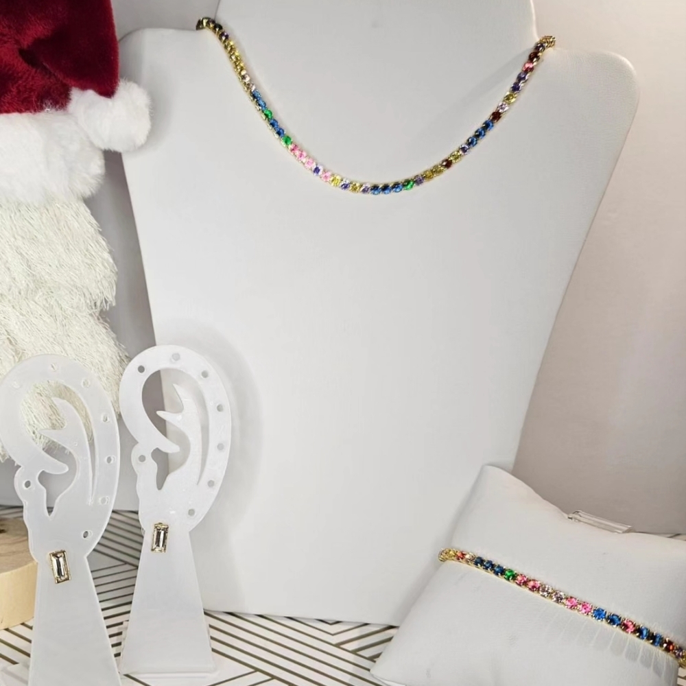 NWT 3 PIECES MULTICOLOR SET